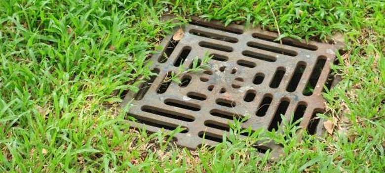 Abflusskanal Grundstück