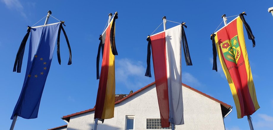 Trauerbeflaggung Trauerbeflaggung