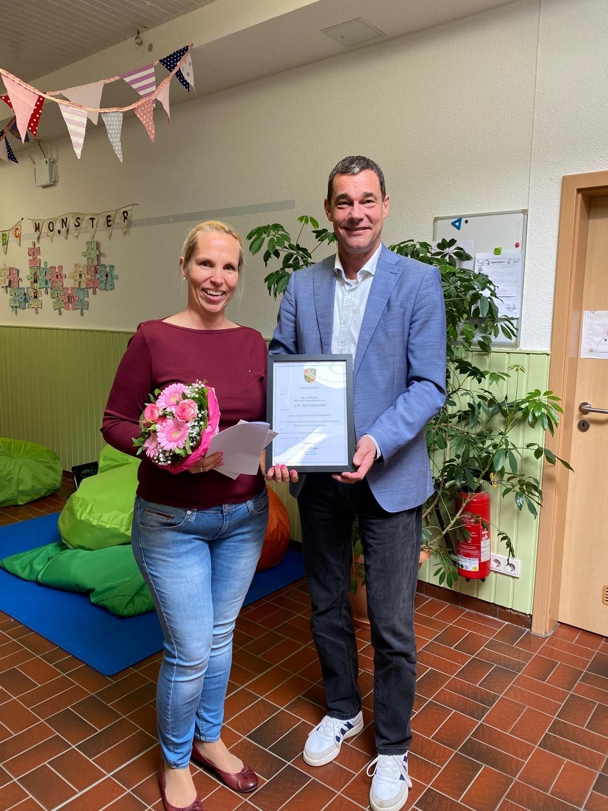 25 Jahre Öffentlicher Dienst Christiane Dohrmann 25 Jahre Öffentlicher Dienst Christiane Dohrmann