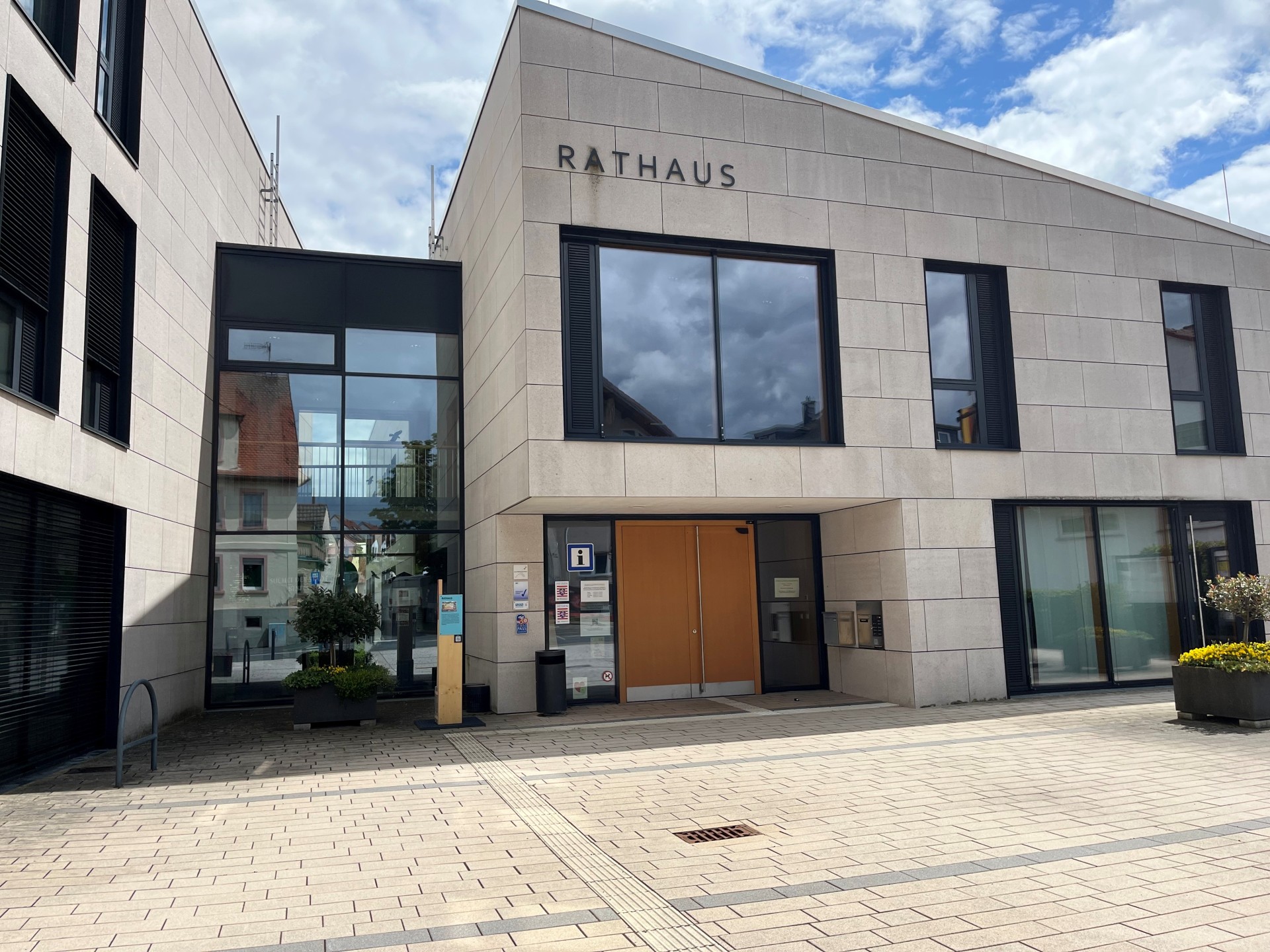 Demokratie - Orte im Taunus Demokratie - Orte im Taunus