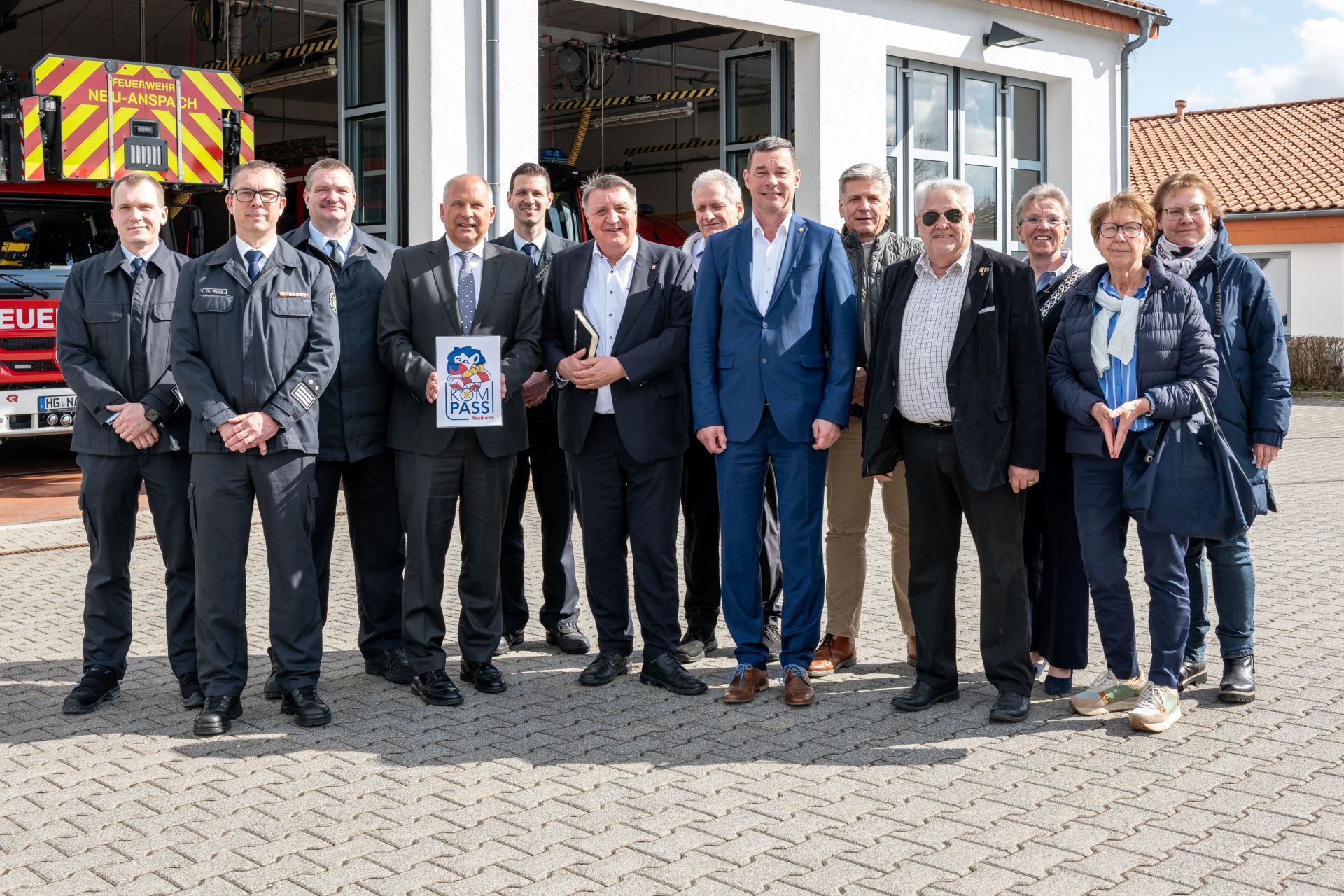 Innenminister Roman Poseck stellt neues Landesprogramm KOMPASS Resilienz vor