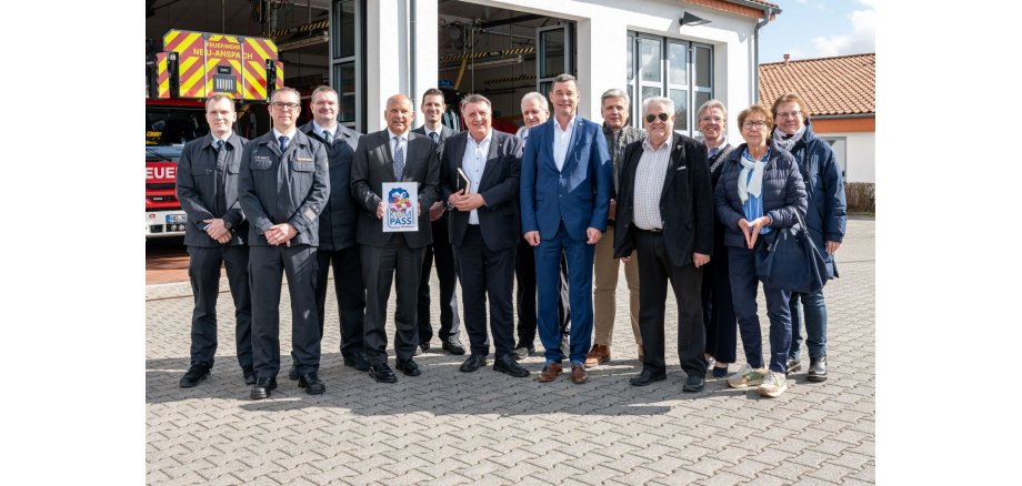 Innenminister Roman Poseck stellt neues Landesprogramm KOMPASS Resilienz vor