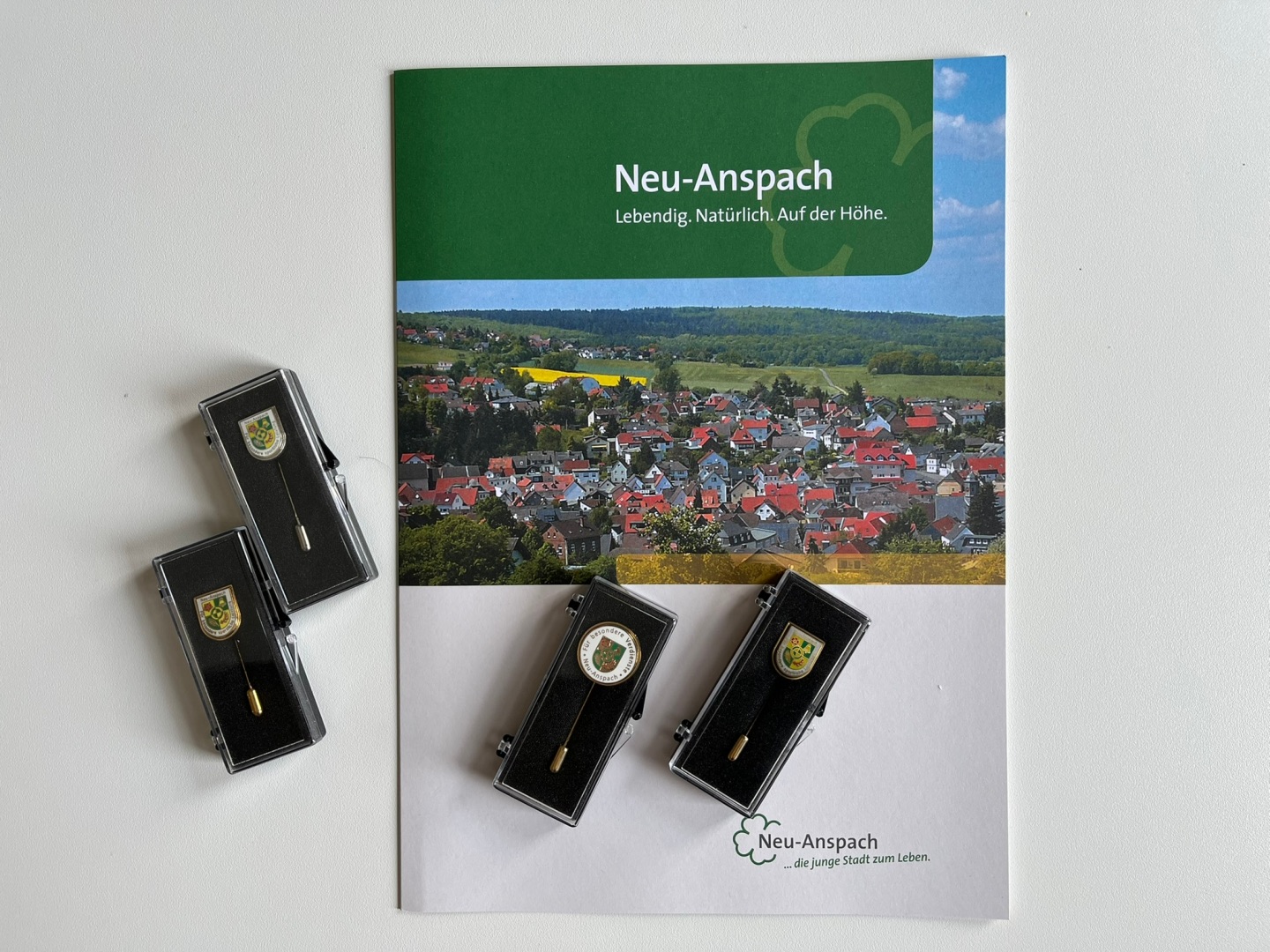 Verdienst- und Leistungsnadeln Verdienst- und Leistungsnadeln