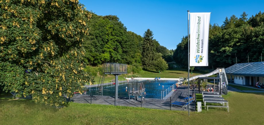 Waldschwimmbad Neu-Anspach Waldschwimmbad Neu-Anspach