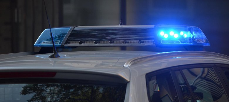 Polizeiauto mit Sirene